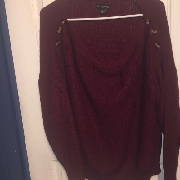 Burgundy Cozy Sweater. - Picture 4 of 4